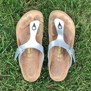 Birkenstock Gizeh - Matte Silver